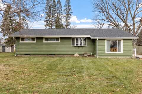 303 5th Street Place SE, Altoona, IA 50009