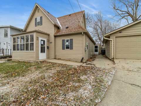 840 Walker Street, Des Moines, IA 50316