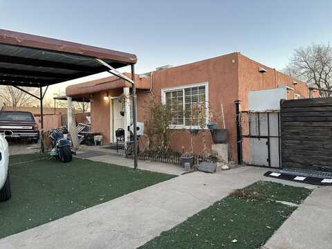 8212 SOUTHERN Avenue SE, Albuquerque, NM 87108