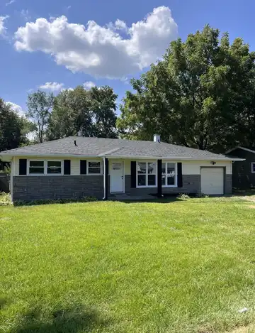 831 W 38th Place, Hobart, IN 46342