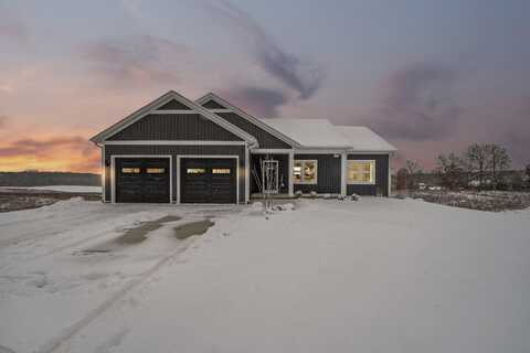 2963 Potters Road, Ionia, MI 48846