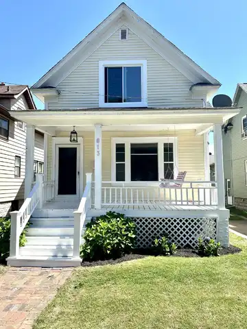 613 Wayne Street, Saint Joseph, MI 49085