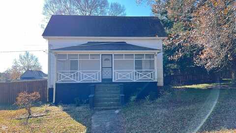 3 Wardlaw St, Pelzer, SC 29669