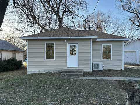 219 S High Street, Mountain Grove, MO 65711