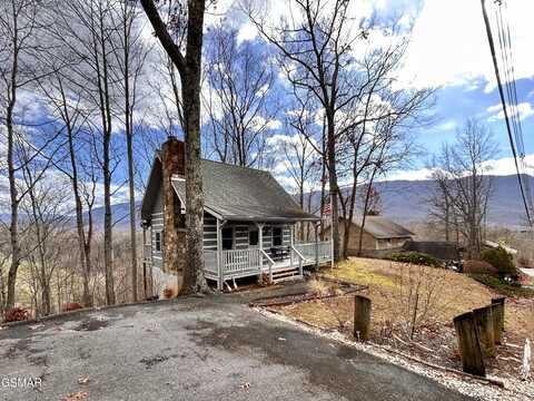 536 Deer Path Lane, Gatlinburg, TN 37738