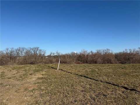 2200 Creek View Lane, Raymore, MO 64083