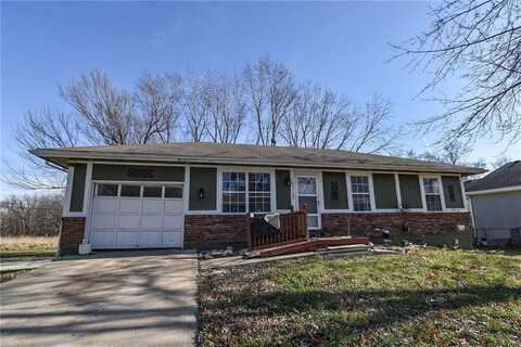 1407 SE Hillside Drive, Oak Grove, MO 64075