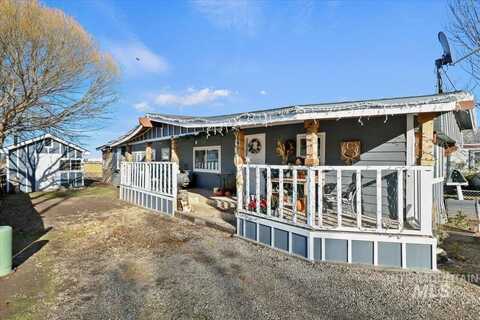 20106 Lower Pleasant Ridge Rd, Caldwell, ID 83607