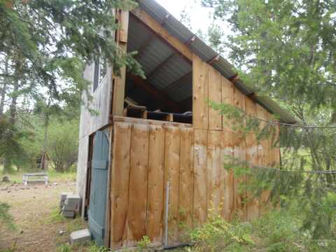309 Wildrose Ln, Anatone, WA 99401