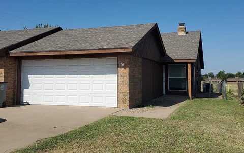 605 SE 41st St, Lawton, OK 73501