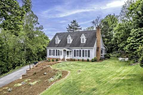 6 Coe Pl, Lexington, VA 24450