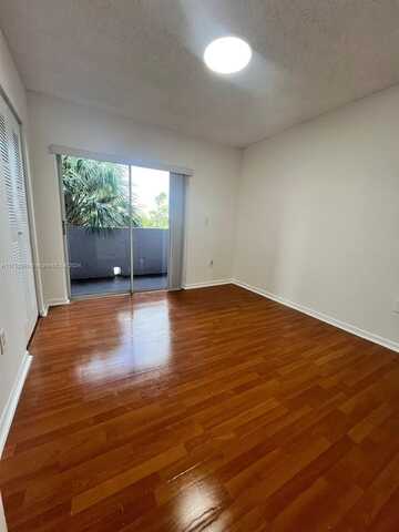 2680 W 76th St, Hialeah, FL 33016