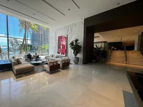 300 Biscayne Boulevard Way, Miami, FL 33131