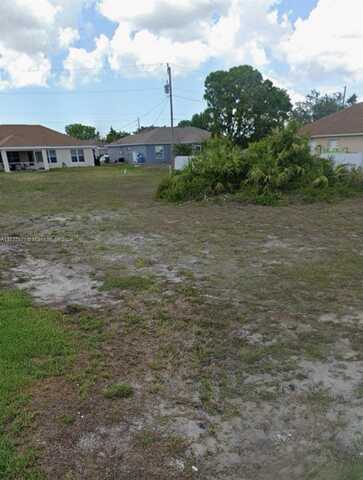 2622 NE 2ND PL, Cape Coral, FL 33909