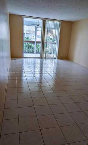 420 NE 12th Ave, Hallandale Beach, FL 33009