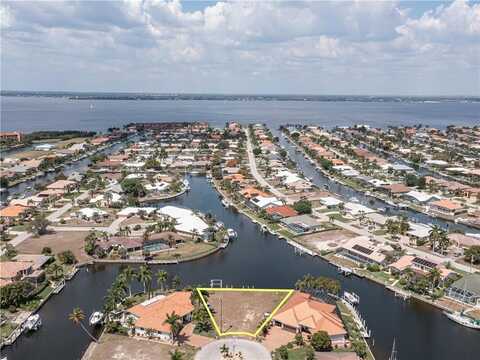 100 BAYSHORE COURT, PUNTA GORDA, FL 33950