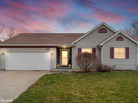 5389 Tall Oaks Drive, Grand Blanc, MI 48507