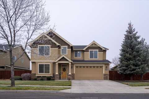 787 NW 28th Street, Redmond, OR 97756