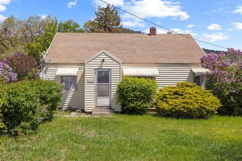 5851 Wocus Road, Klamath Falls, OR 97601