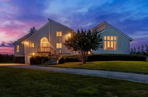1 Sandpiper Court, Westhampton, NY 11977