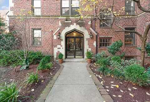 68-20 Burns Street, Forest Hills, NY 11375