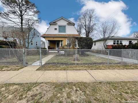 93 E Clinton Avenue, Roosevelt, NY 11575