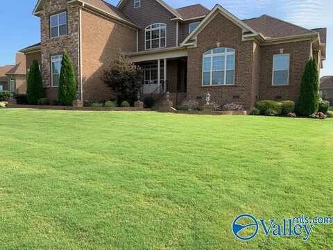 123 Forest Ridge Drive, Huntsville, AL 35806
