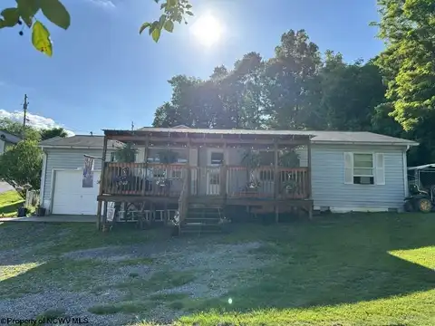 159 1st Street, West Milford, WV 26451