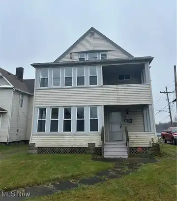 361 Warren Avenue, Niles, OH 44446