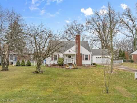 1810 Lilly Lane, Alliance, OH 44601