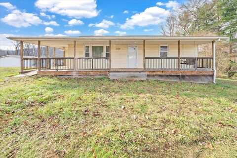 1133 Lynwood Avenue, Pearisburg, VA 24134