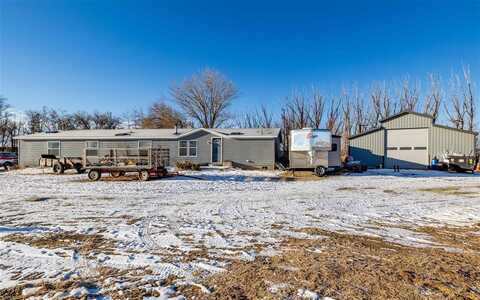 693 Lane 6, Powell, WY 82435