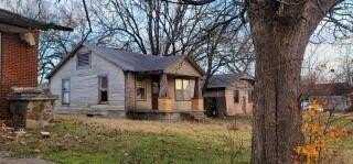 129 S Ocheese Avenue, Wewoka, OK 74884