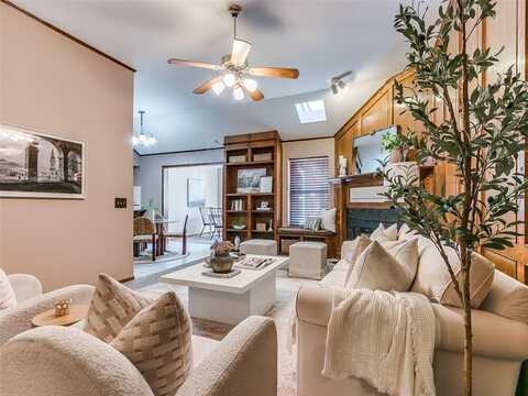 18312 Chestnut Oak Drive, Edmond, OK 73012