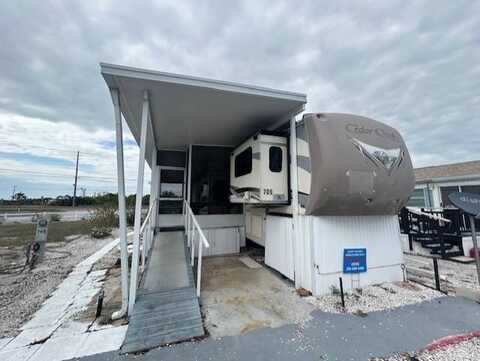 2900 US 41 N, Ruskin, FL 33570