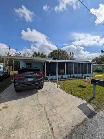 9333 park blvd, Seminole, FL 33777