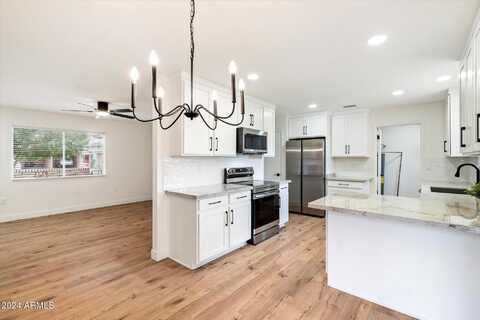 10404 W AUDREY Drive, Sun City, AZ 85351