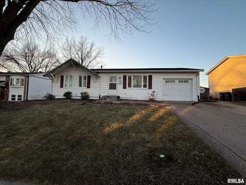 2908 WOODLAND Lane, Bettendorf, IA 52722