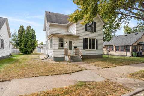 319 4TH Avenue North, Clinton, IA 52732