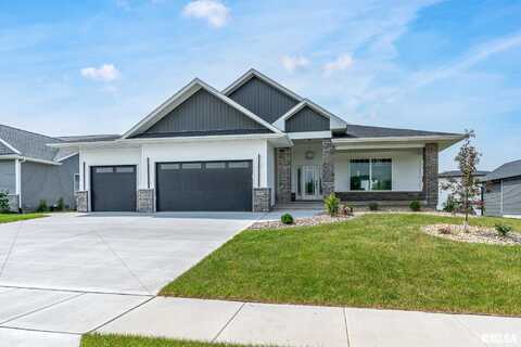 1915 E 59TH Court, Davenport, IA 52807