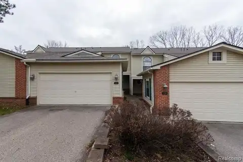 5762 DRAKE HOLLOW Drive W, West Bloomfield, MI 48322