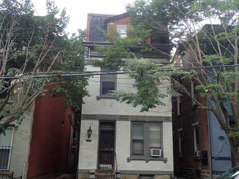 2141 Clifton Avenue, Cincinnati, OH 45219