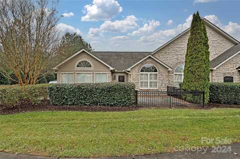 4709 Polo Gate Boulevard, Charlotte, NC 28216