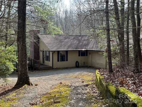 585 Purple Finch Road, Brevard, NC 28712