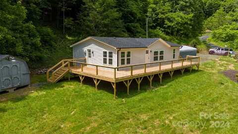 477 Renfro Road, Green Mountain, NC 28740