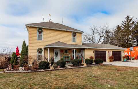 1437 Heritage Avenue, Earlham, IA 50072