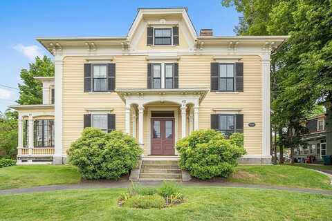 42 Highland St 2, Lowell, MA 01852