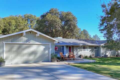 5773 Glacier Point Road, Mariposa, CA 95338