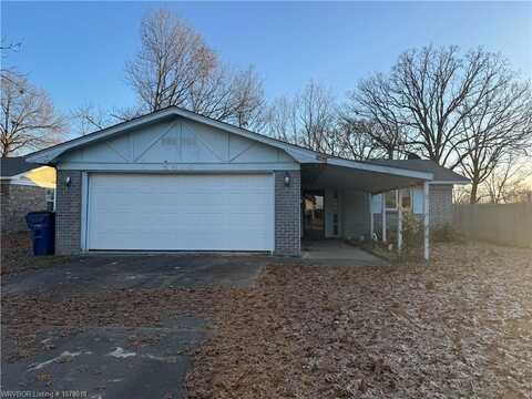 8814 Fresno ST, Fort Smith, AR 72903