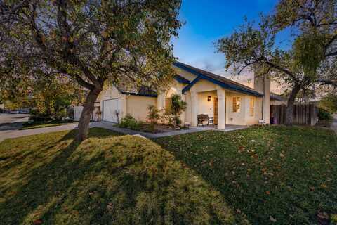 135 Sandlewood Place, Fillmore, CA 93015